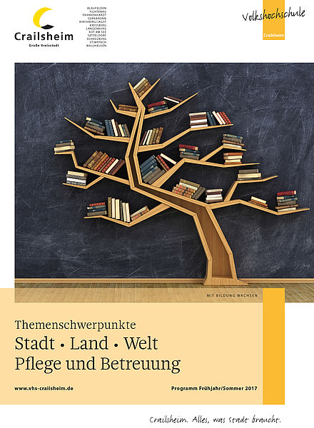 Titelseite Programm vhs Crailsheim Frühjahr/Sommer 2017 (Bücherregal in Baumform)